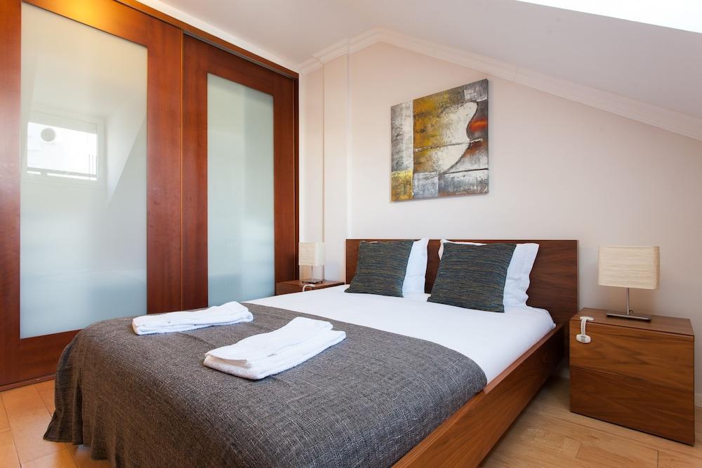 Liberty Penthouse Three-bedroom - By Lu Holidays * Lisboa